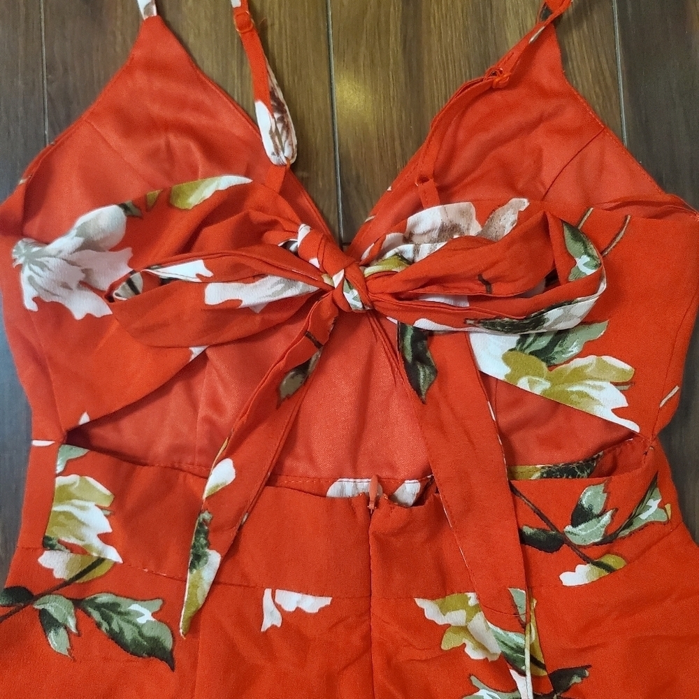 Romper Red Floral Small NEW - Picture 3 of 5